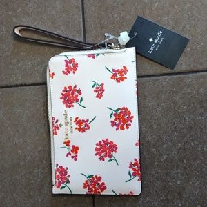 NWT Kate Spade Staci Floral Wristlet